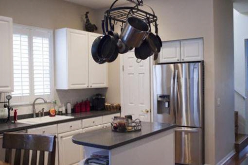 Kitchen with brand new appliances