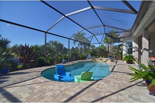 Large terrace with pool in Fort Myers